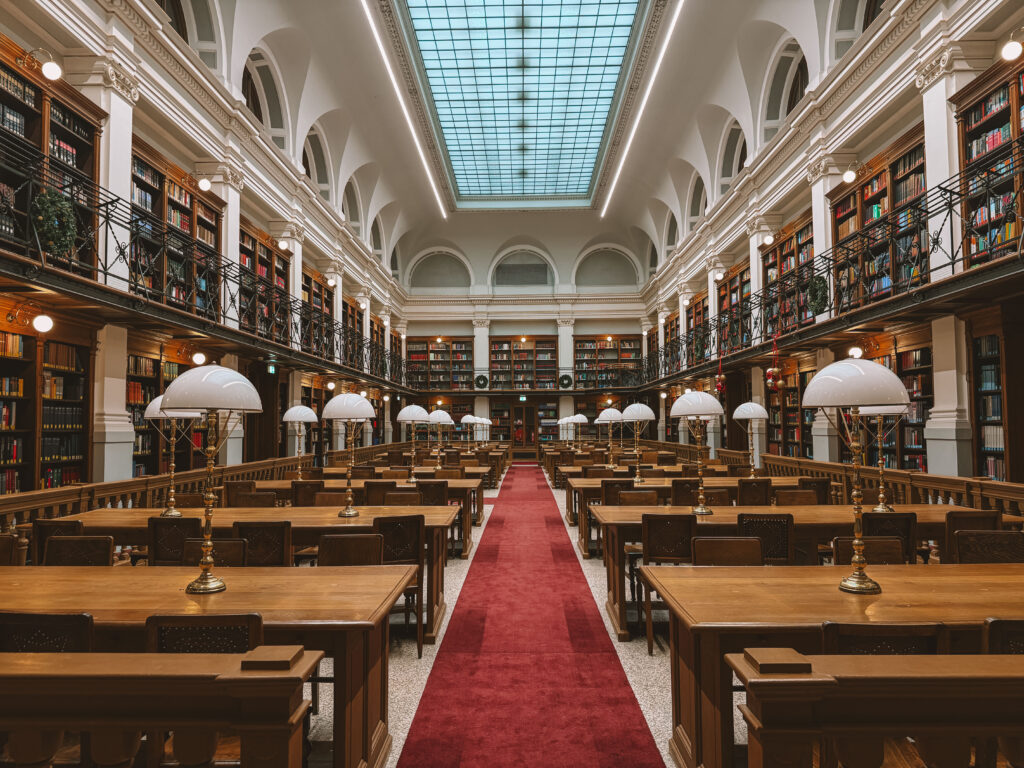 Universitätsbibliothek Graz, ruhiger Lesesaal