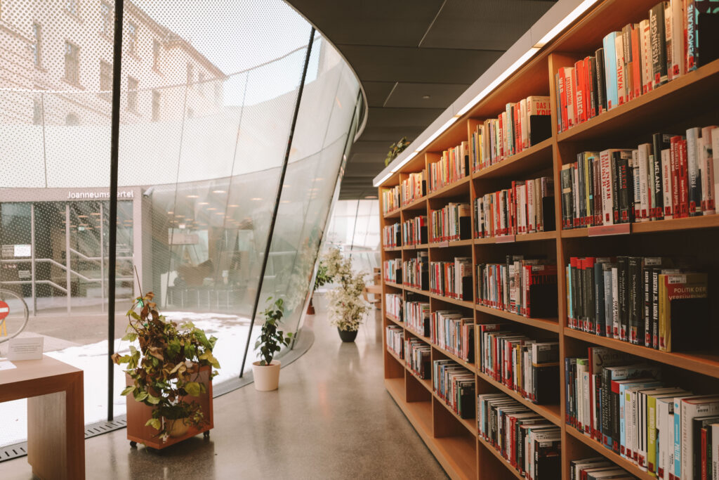 Steiermärkische Landesbibliothek im Joanneumsviertel