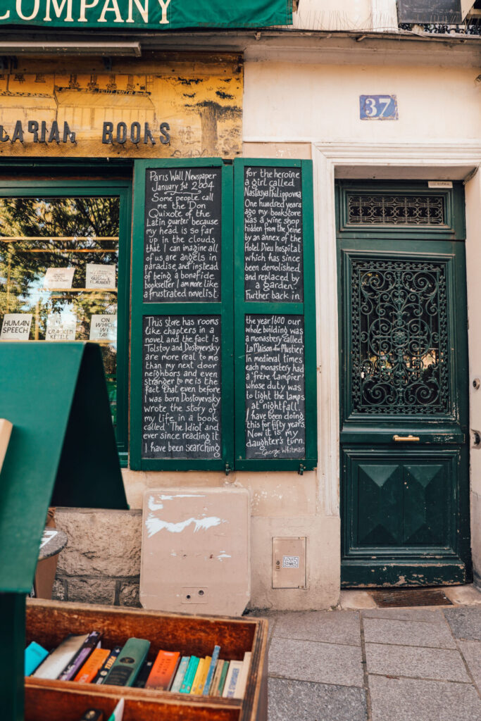 Shakespeare and Company in Paris ohne lange Schlange