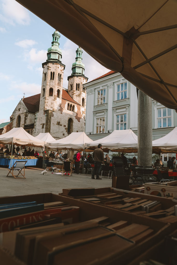 Gebrauchte Bücher auf dem Büchermarkt in Krakau